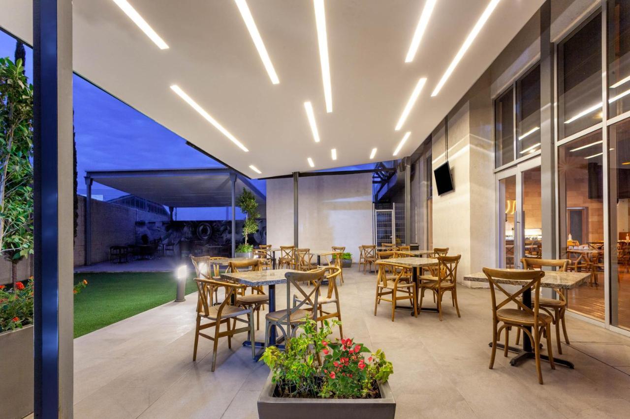 Tryp By Wyndham San Luis Potosi Hotel & Suites Exteriör bild